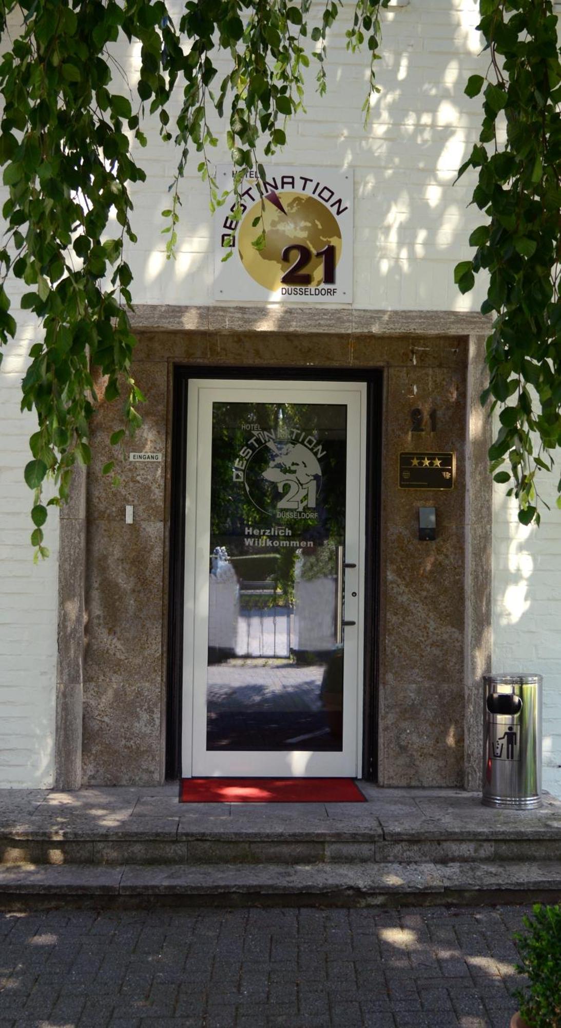 Hotel Destination 21 Дюселдорф Екстериор снимка