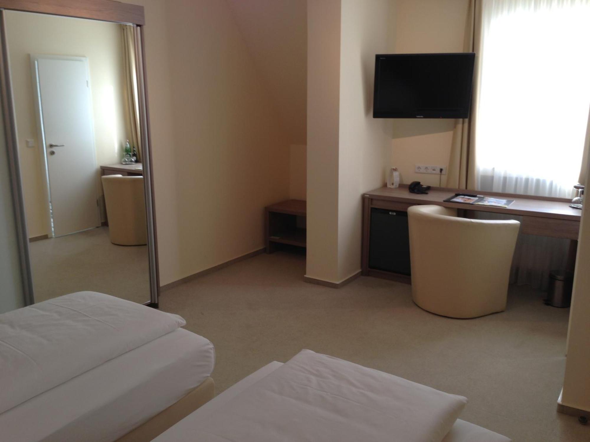 Hotel Destination 21 Дюселдорф Екстериор снимка