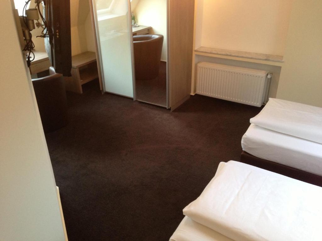 Hotel Destination 21 Дюселдорф Стая снимка